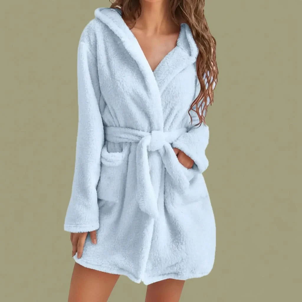 Hooded Fleece Lounge Robe for Comfortable Relaxation