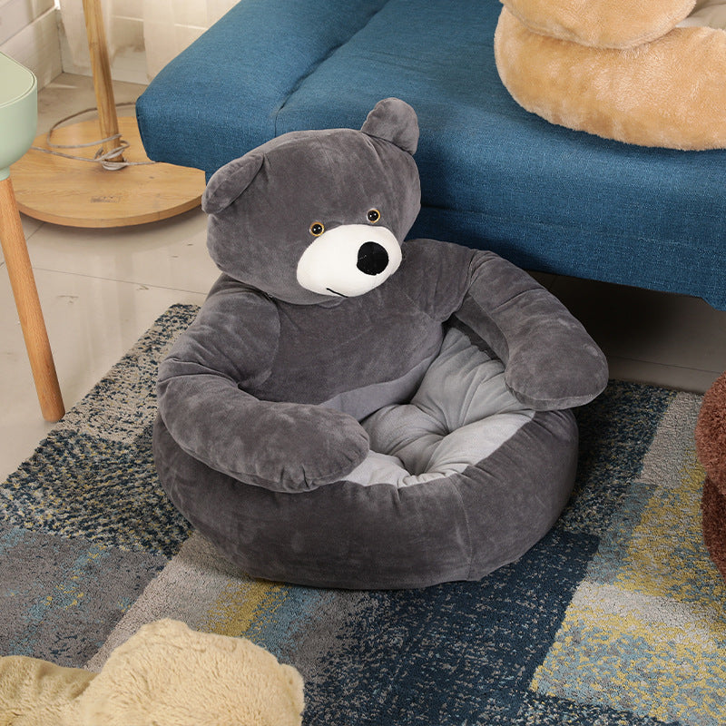 CuddleNest - Cozy Bear Shaped Plush Bed for Pets