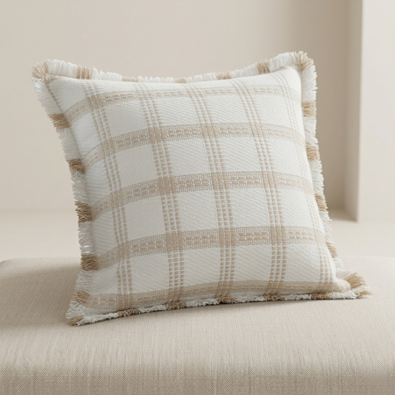 Elegant Diamond-Patterned Cushion Cover for Stylish Décor