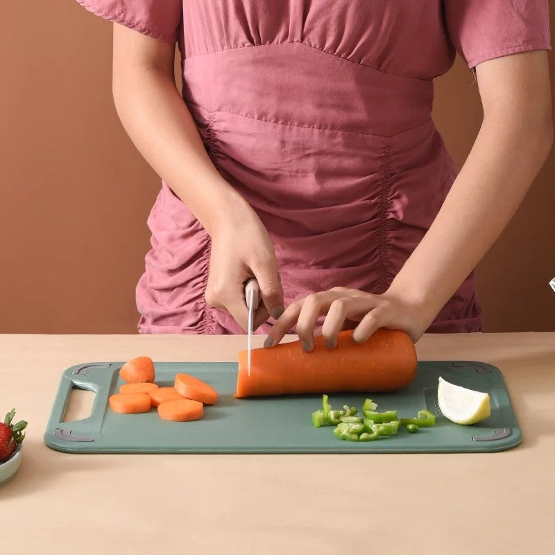Versatile Reversible Cutting Board with Anti-Slip Features
