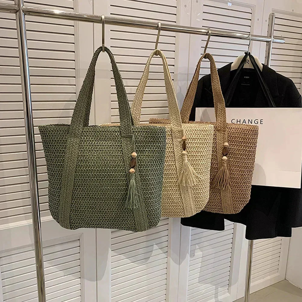 Sustainable Elegance Rattan Tote - Your Daily Companion