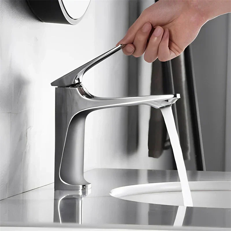 Sleek Chrome Bathroom Faucet with Effortless Control