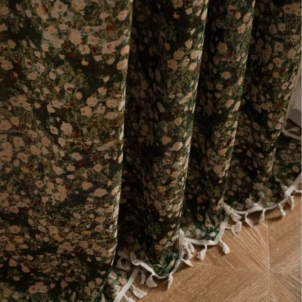 Charming Floral Tapestry Curtain for Elegant Interiors