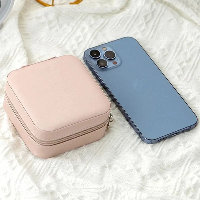 Travel Jewelry Organizer – Compact Storage Case for Daily Use
