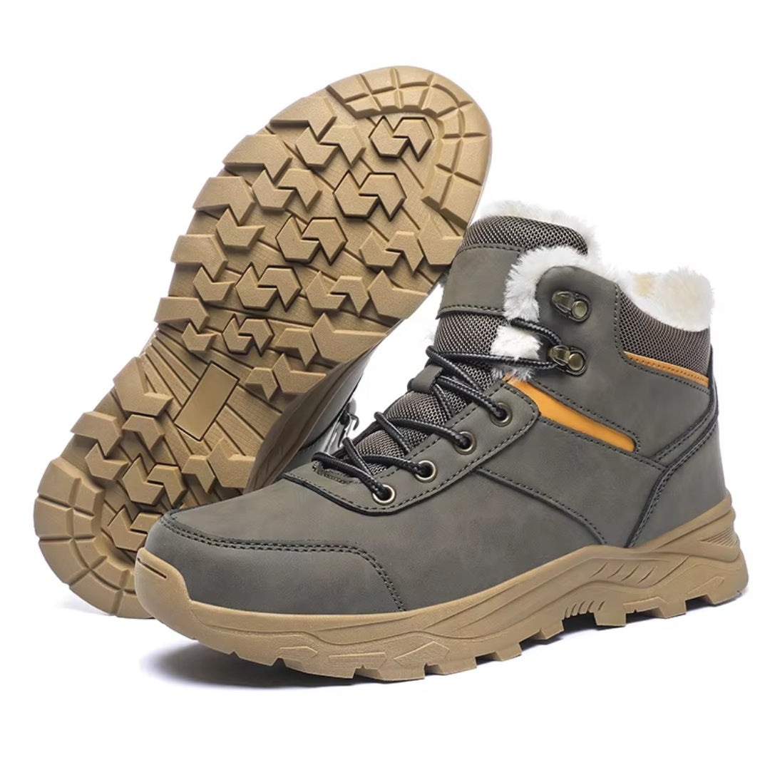 Men's Insulated Winter Trekking Boots – Waterproof & Cozy