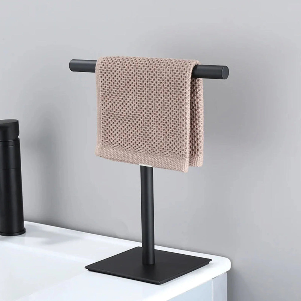 Stylish Freestanding Towel Holder with Durable Metal Frame