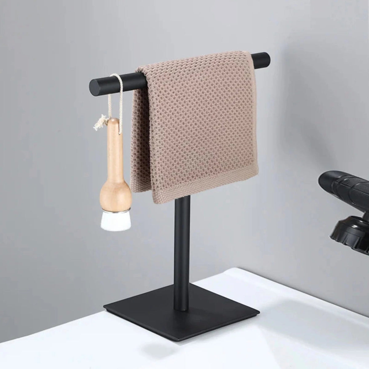 Stylish Freestanding Towel Holder with Durable Metal Frame