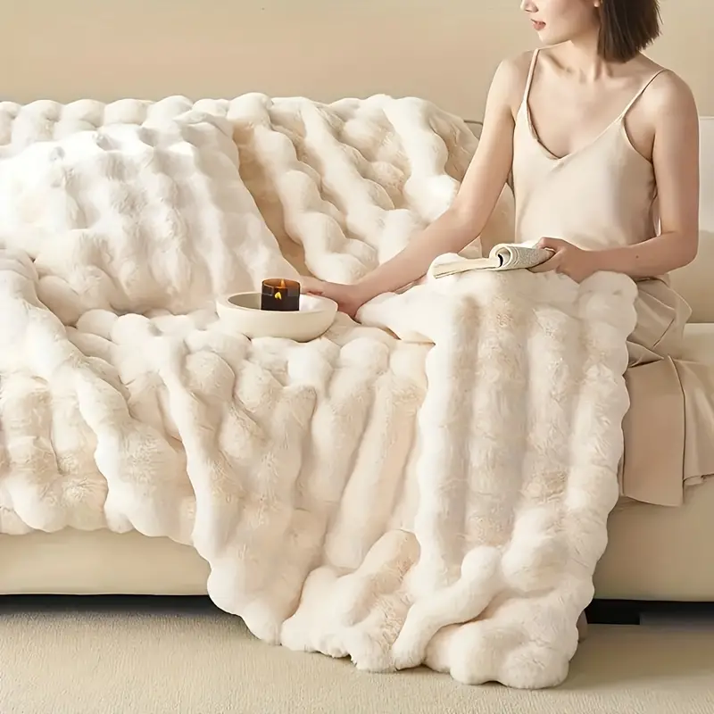 Cozy Luxe Faux Fur Throw Blanket - Soft & Thick