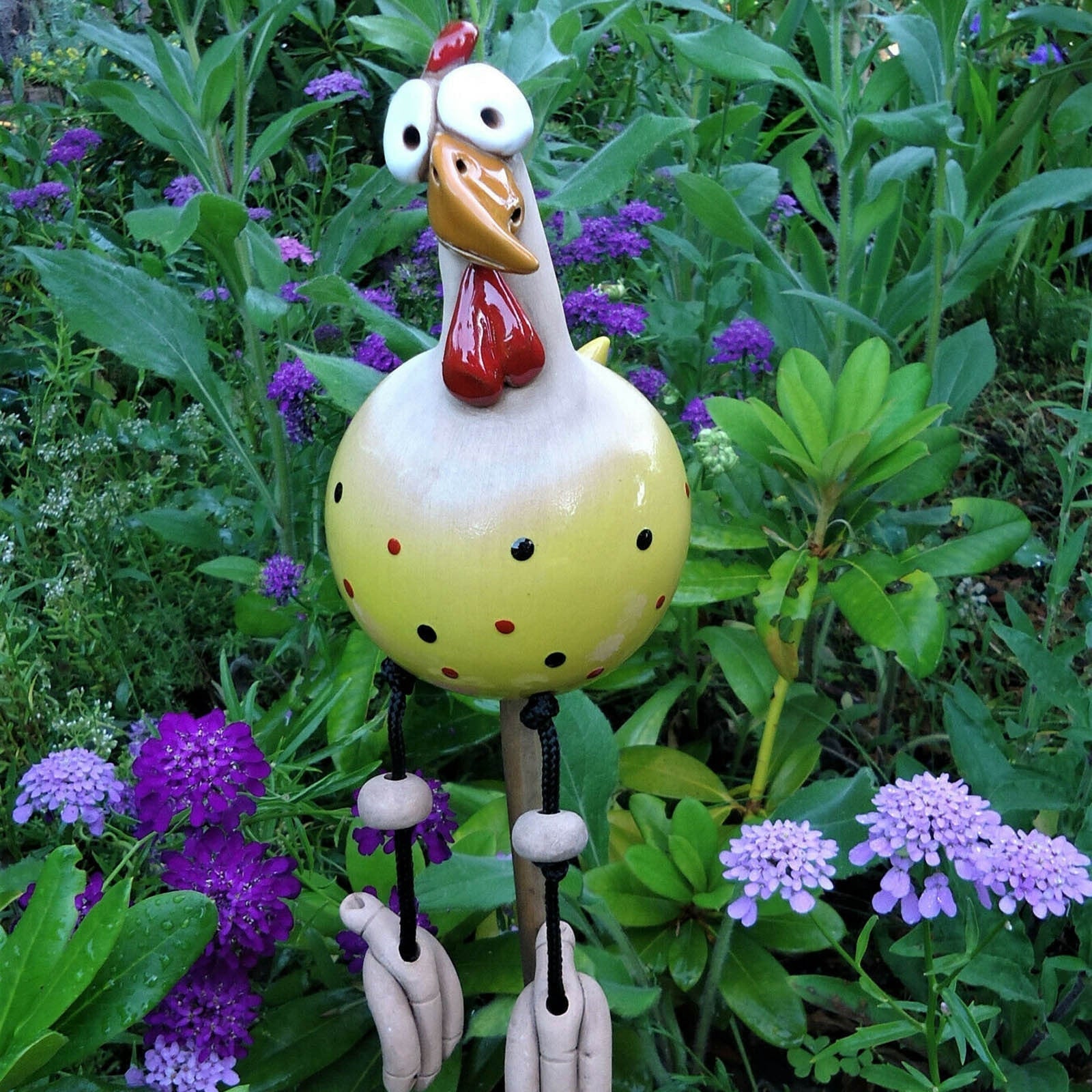 Garden Decoration | Weatherproof Chicken Fence Sculpture | Humorous Design