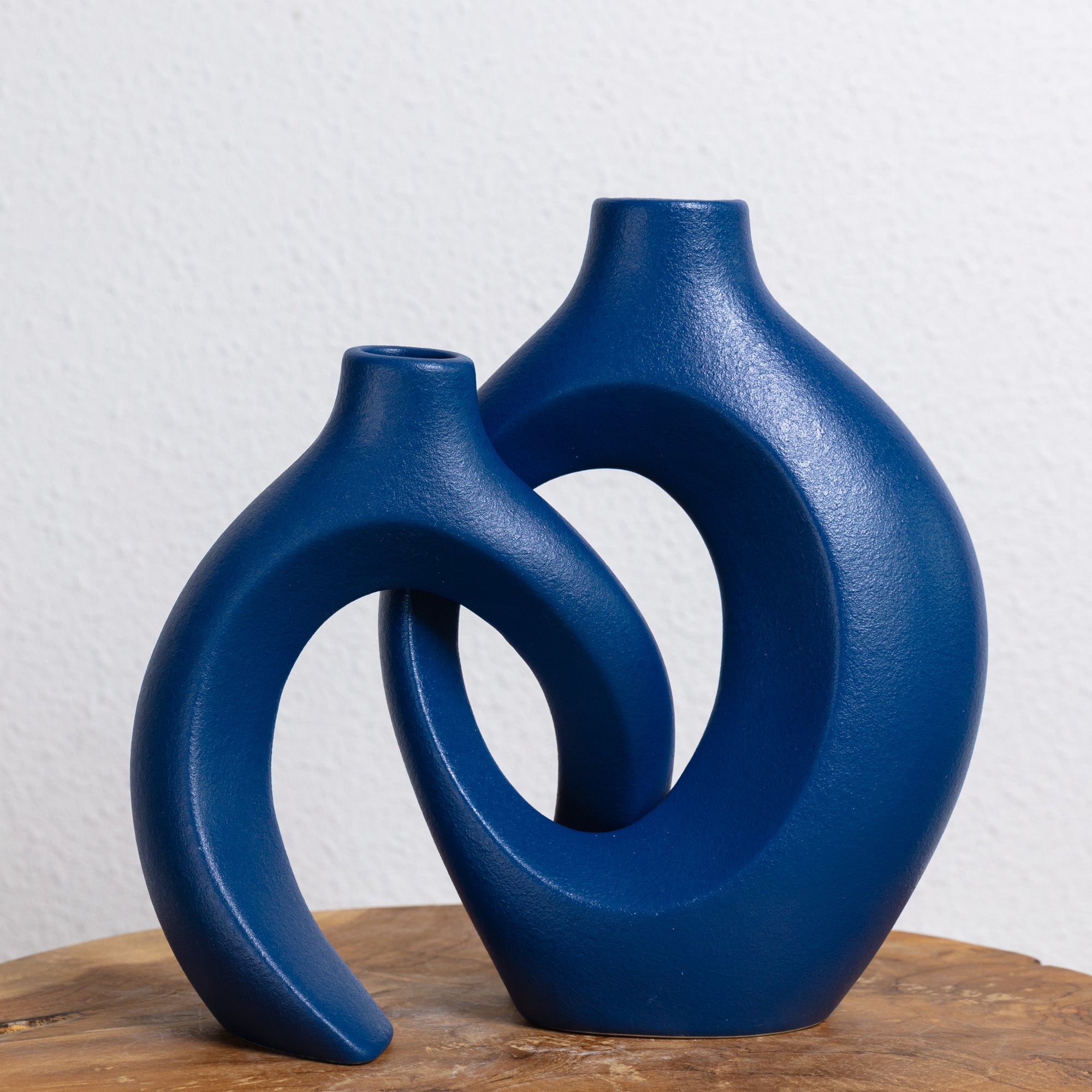 Artistic Interlace Ceramic Flower Vase - Stunning Centerpiece