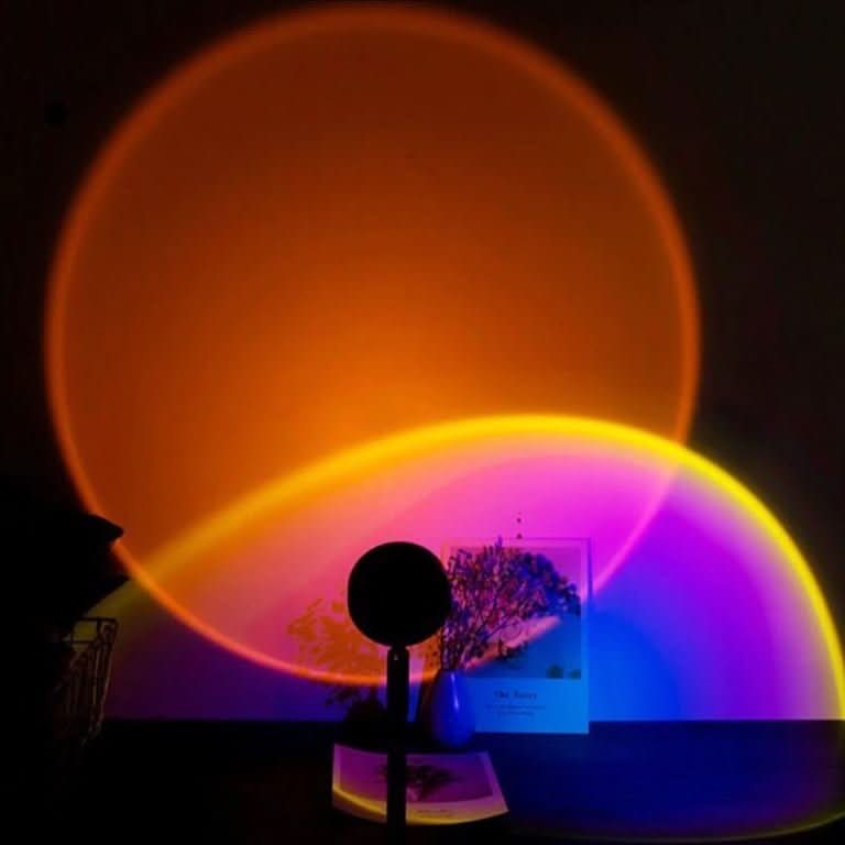 Serenity Glow - Adjustable LED Sunset Lamp for Cozy Spaces