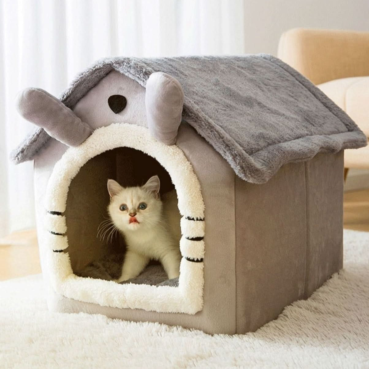 Snug Retreat Pet Bed for Small Dogs and Cats – Soft & Inviting