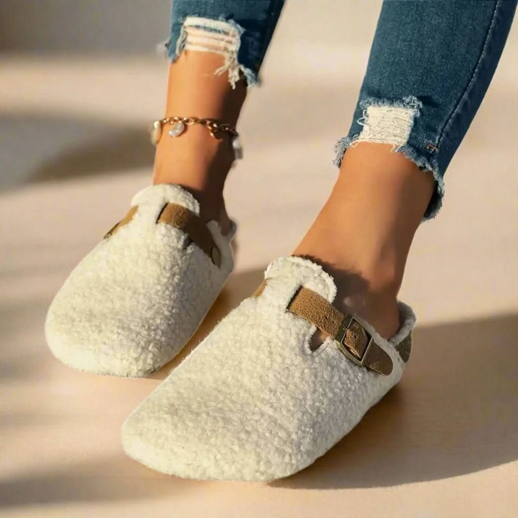 Cozy Indoor Slippers Made of Sheep's Wool for Comfort