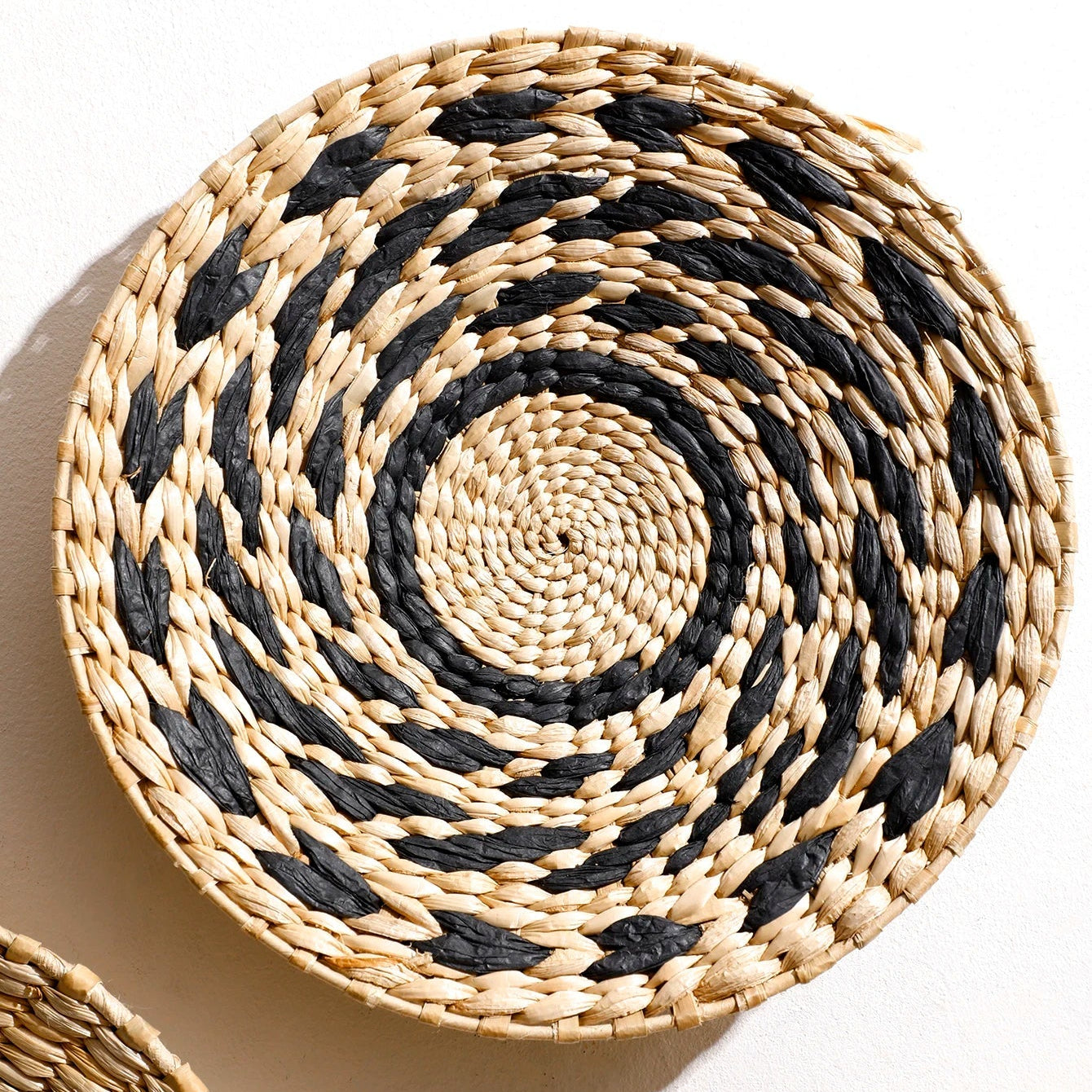 Artisan-Made Seagrass Wall Decor – Nature-Inspired Charm