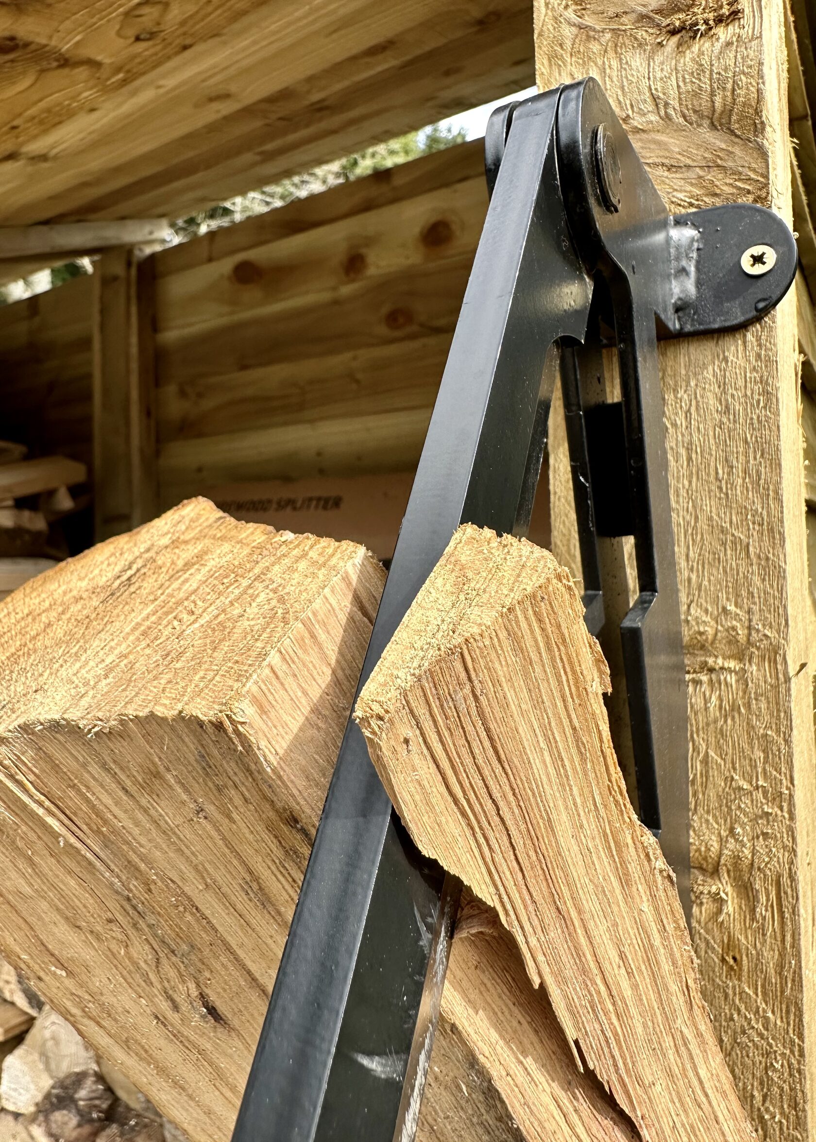 Wood Splitter | Lever Mechanism | Safe Splitting | Carbon Steel