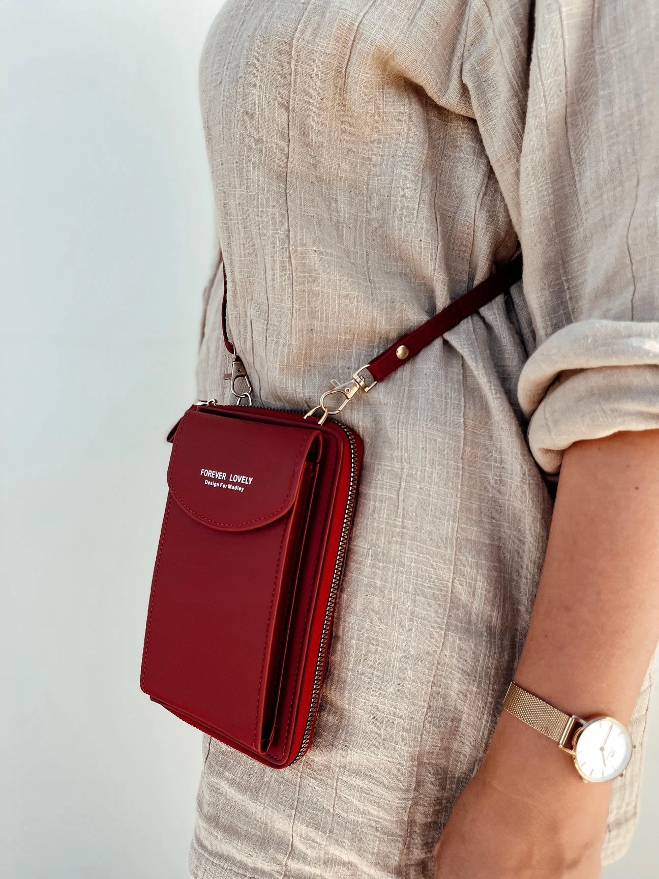 Veloria™ — Effortless Hands-Free Chic That Keeps You Light, Organized, and Confident All Day
