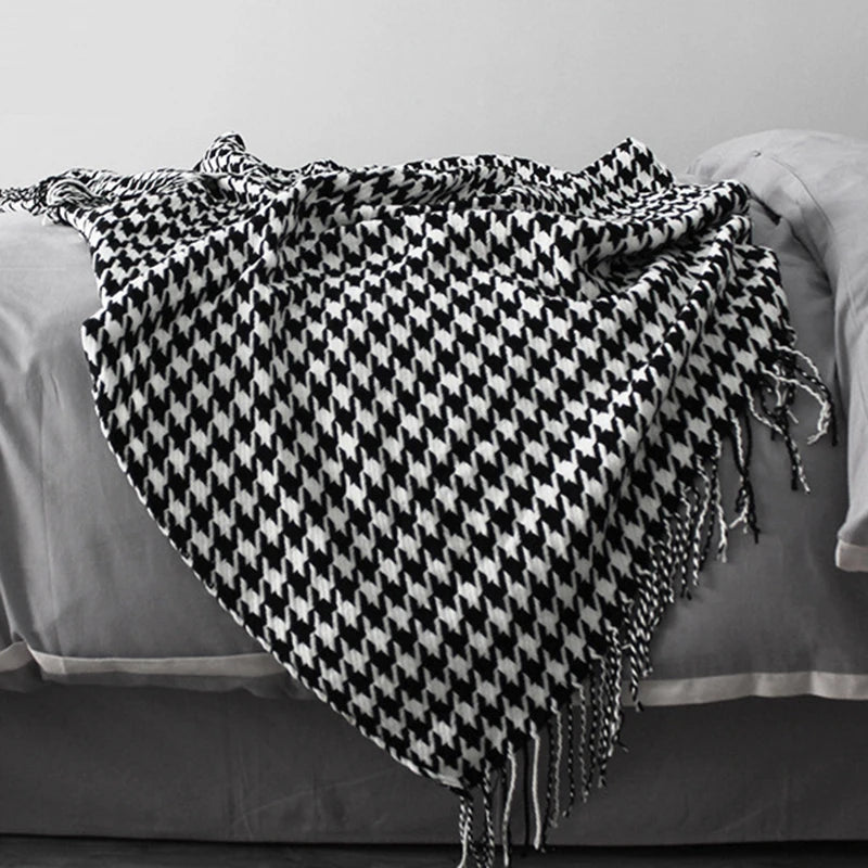 Stylish Knit Throw Blanket with Geometric Design and Fringes
