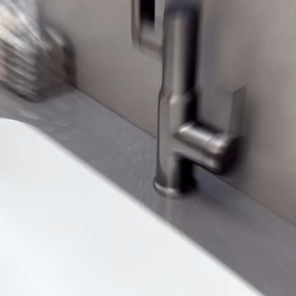 360° Swivel Kitchen Faucet | Adjustable Height | Temperature Display