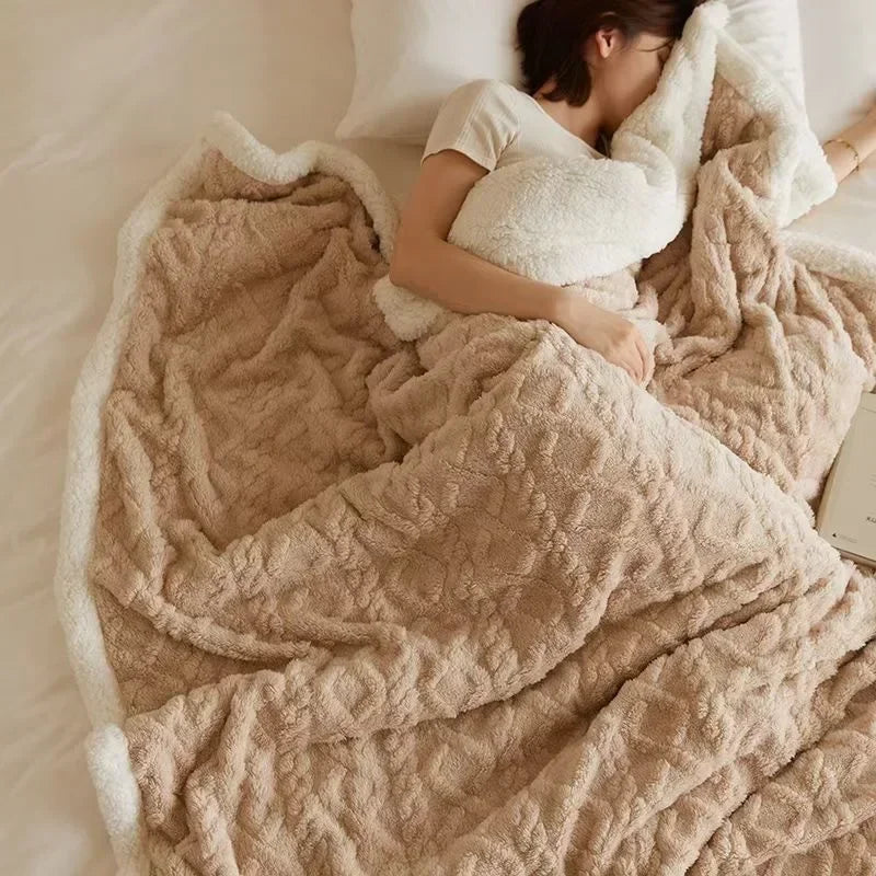 Plush Fleece Winter Throw – Ultimate Softness for Your Home