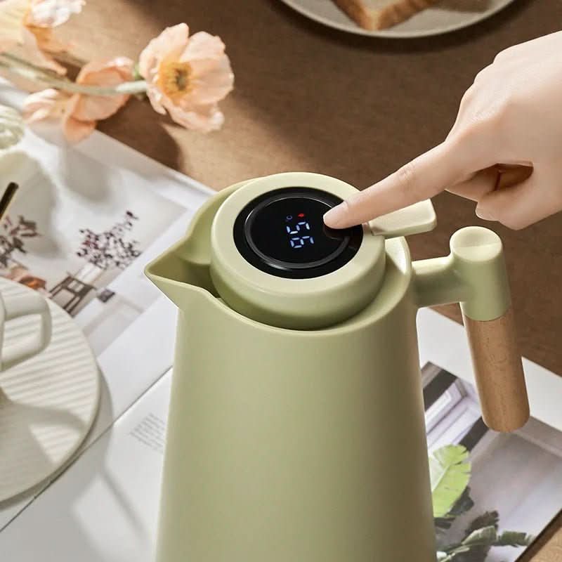 HydraGuard Pro – Intelligent Temperature Monitoring Flask