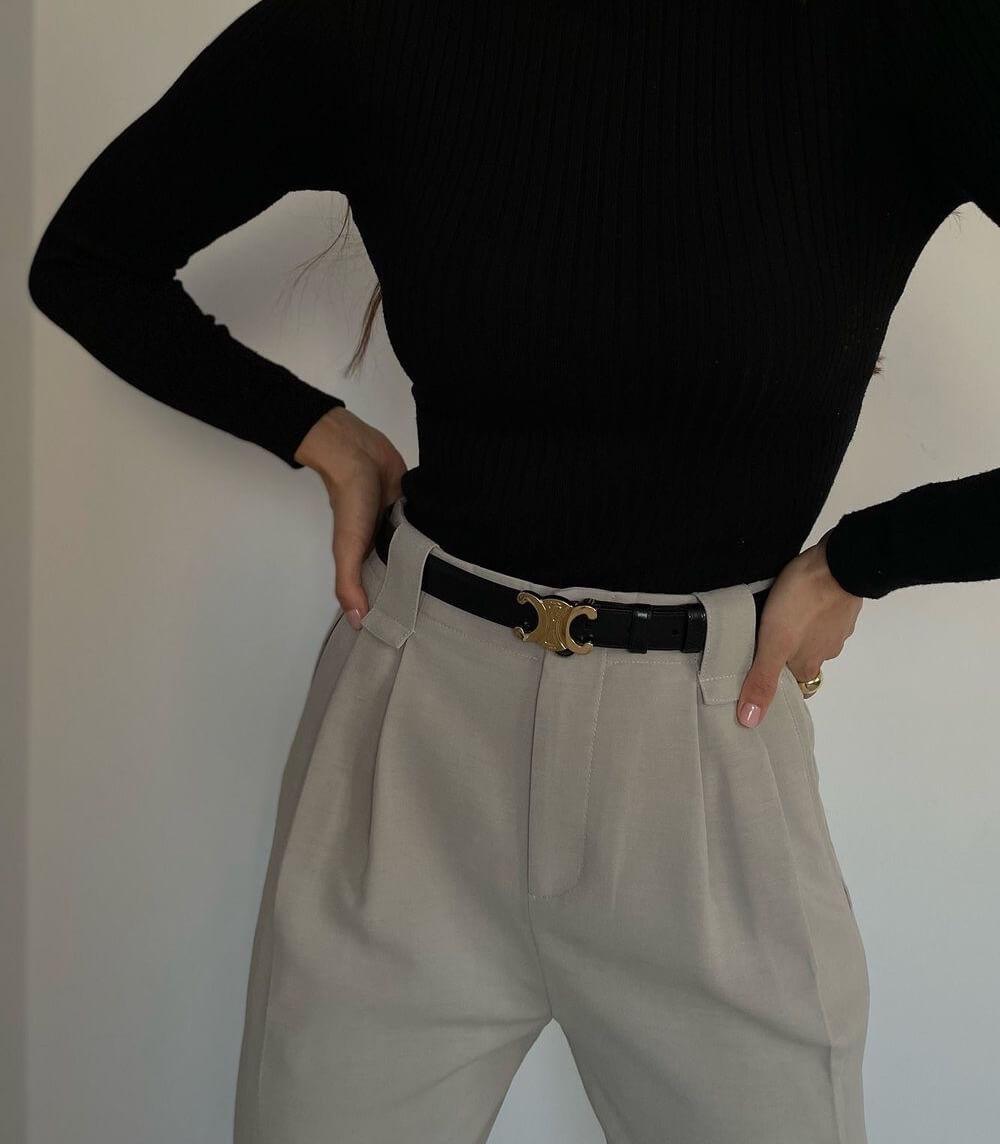 Elegant Leather Belt with Adjustable Length and Chic Gold Buckle