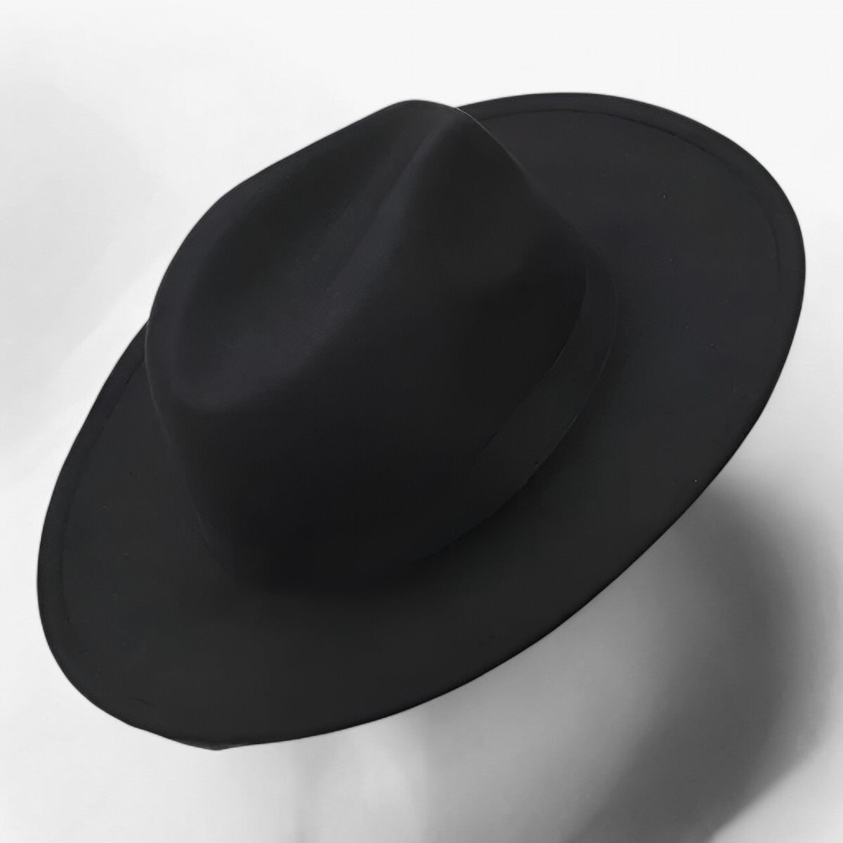 Chic Wool Fedora: Stay Warm & Stylish This Winter