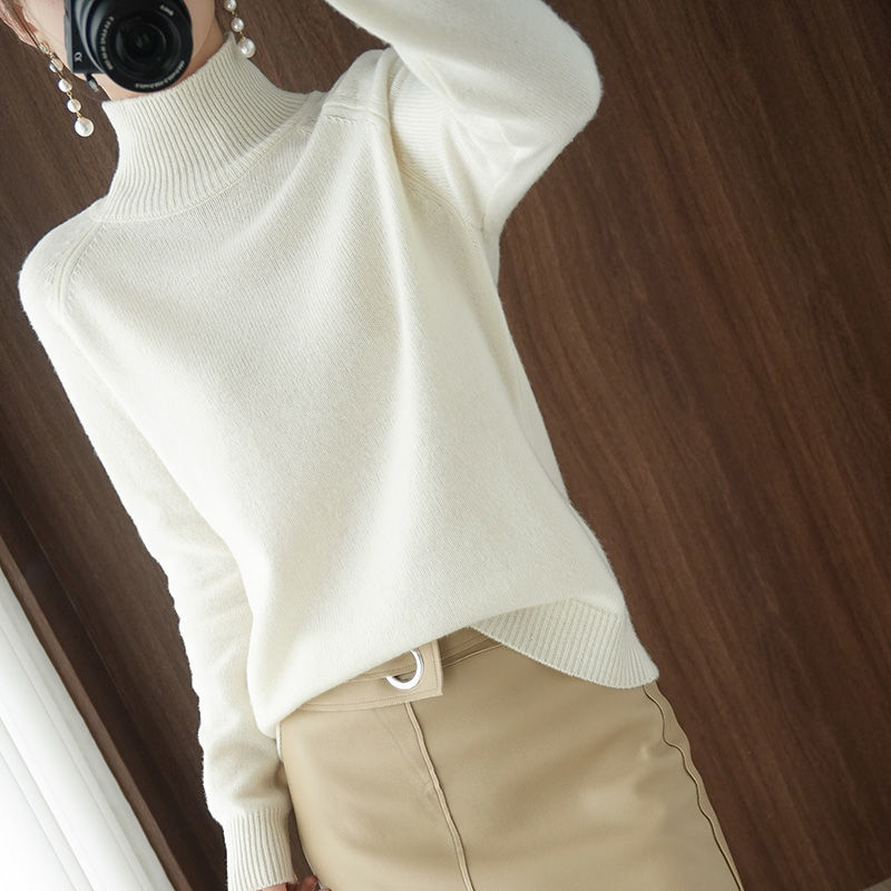 Elegant and Cozy Sweater for Women
