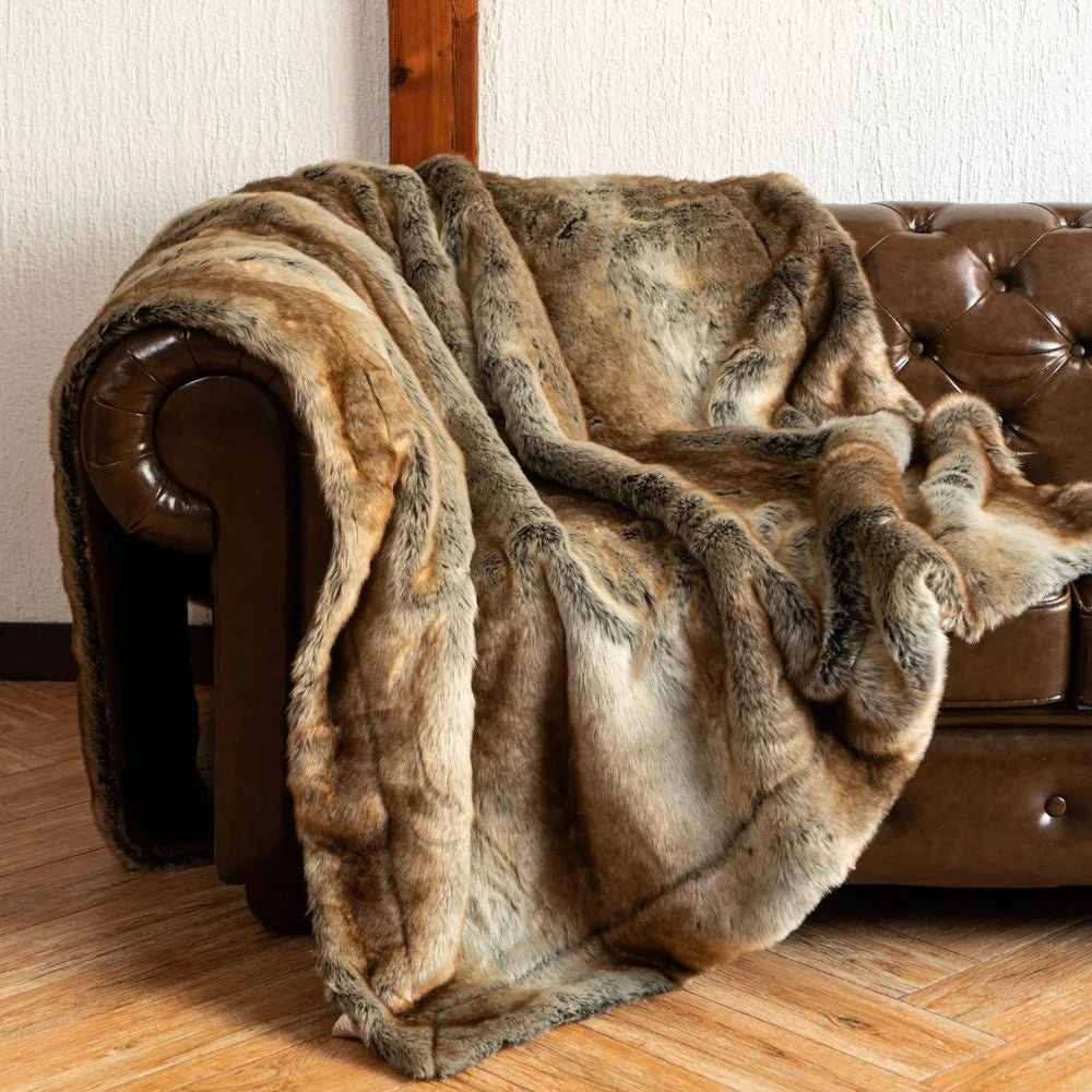 Plush Velvet Touch Throw Blanket for Cozy Elegance