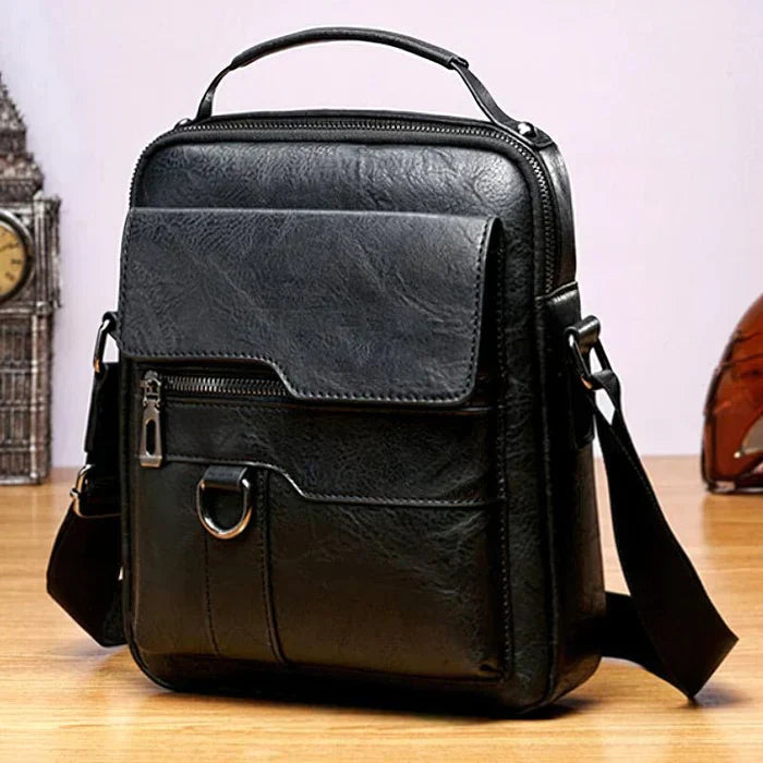 Chic Everyday Crossbody Bag in Premium Synthetic Leather