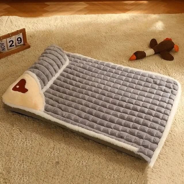 Plush Pet Bed with Easy-Clean Fabric