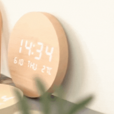 Sleek Minimalist Wall Clock for Contemporary Home Decor