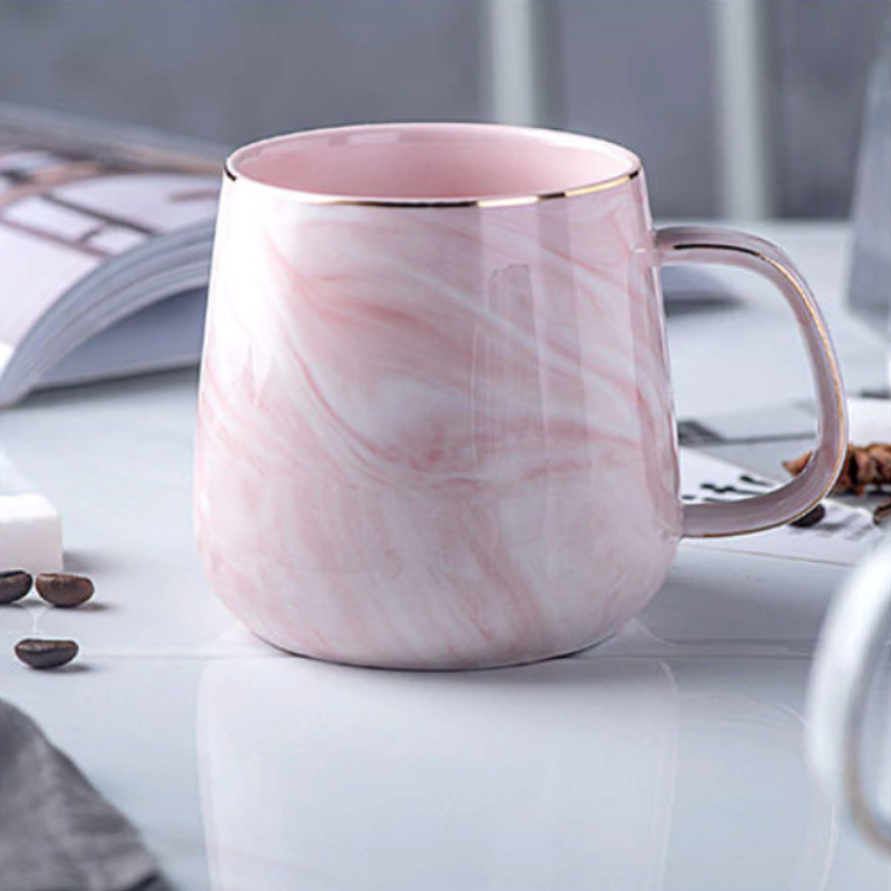 Elegant Marble Design Ceramic Mug with Gold Accents