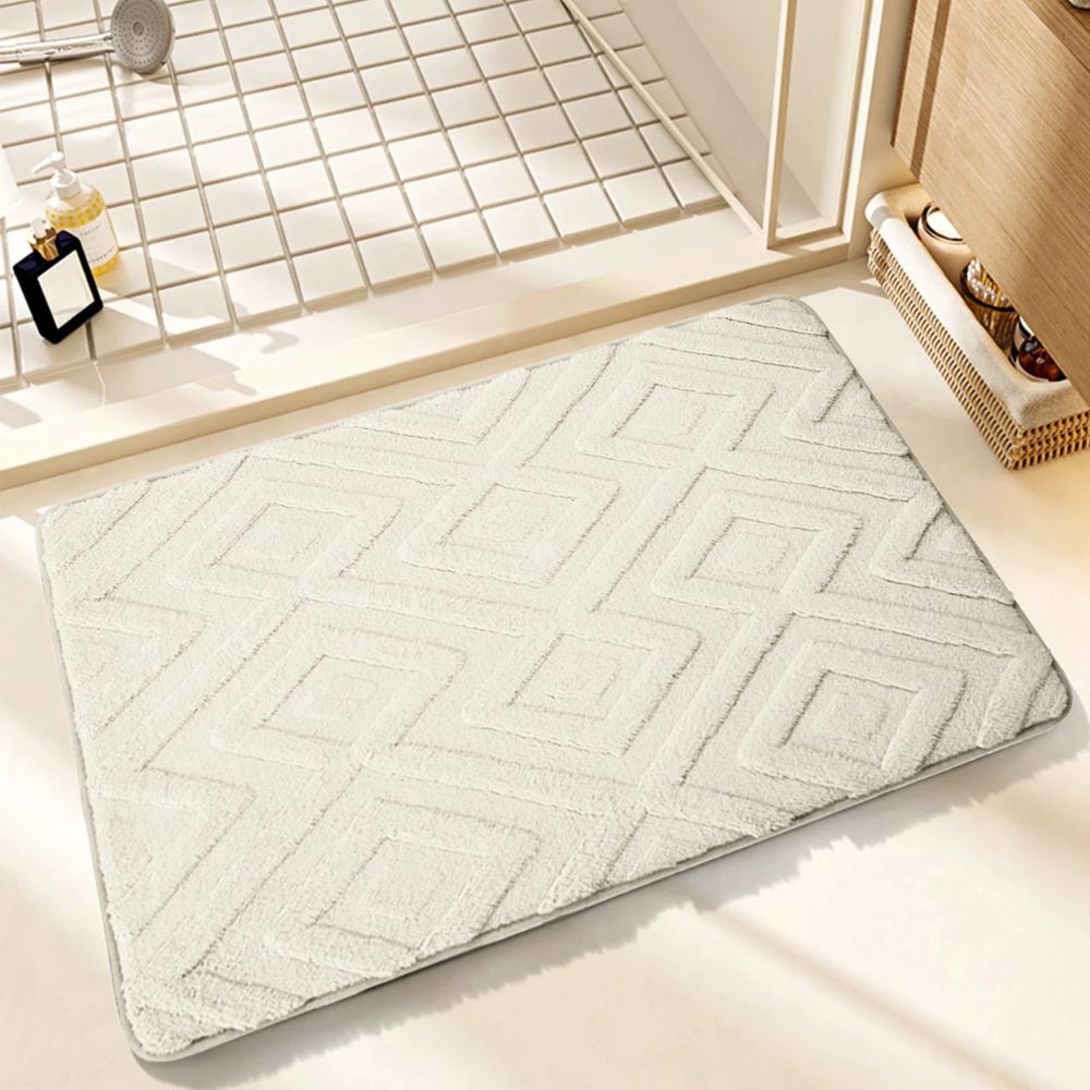 Luxurious Microfiber Bath Mat with Elegant Design