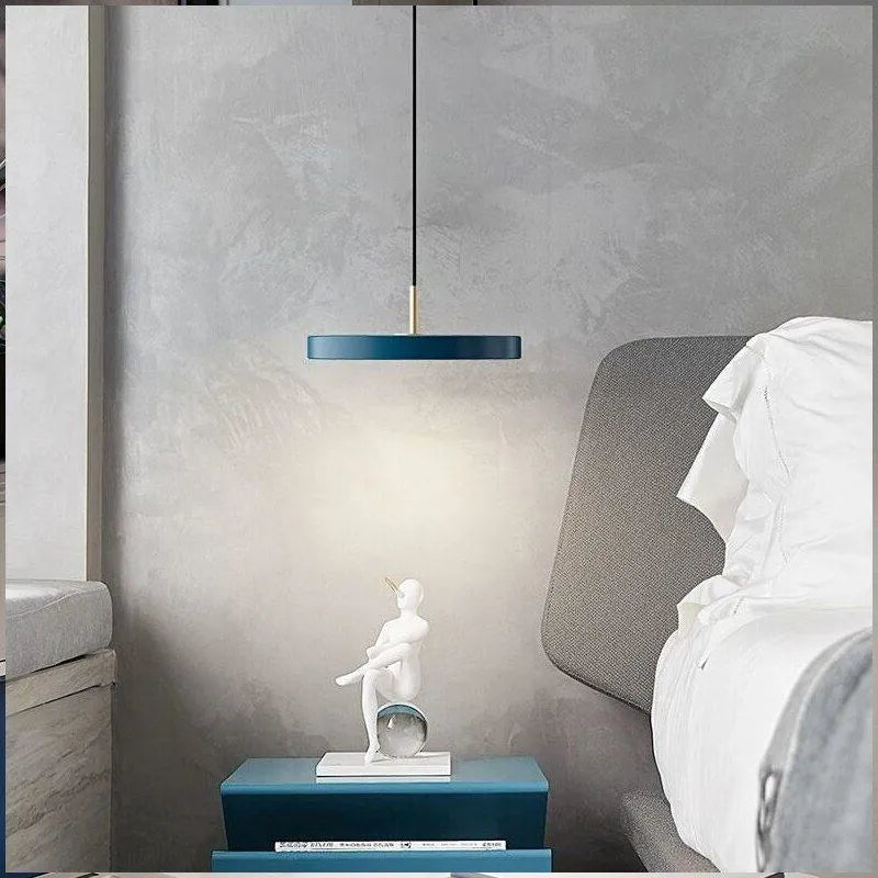 Sleek LED Hanging Light with Customizable Height – Ideal for Modern Spaces