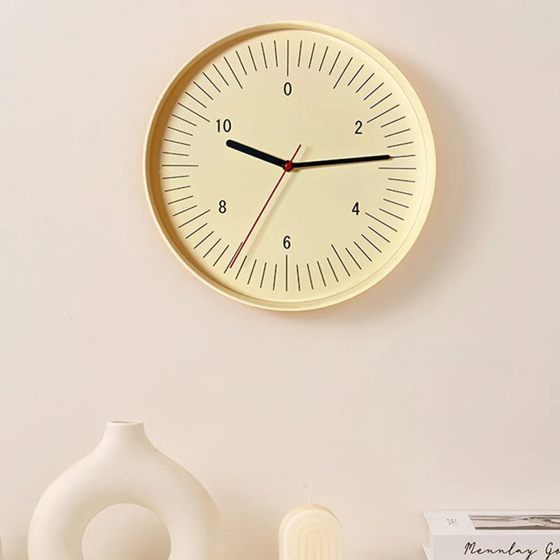 Chic Round Wall Clock - Lightweight Modern Timepiece
