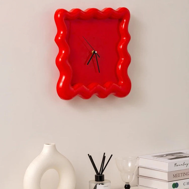 Sleek Silent Wall Clock in Matte Finish for Every Space