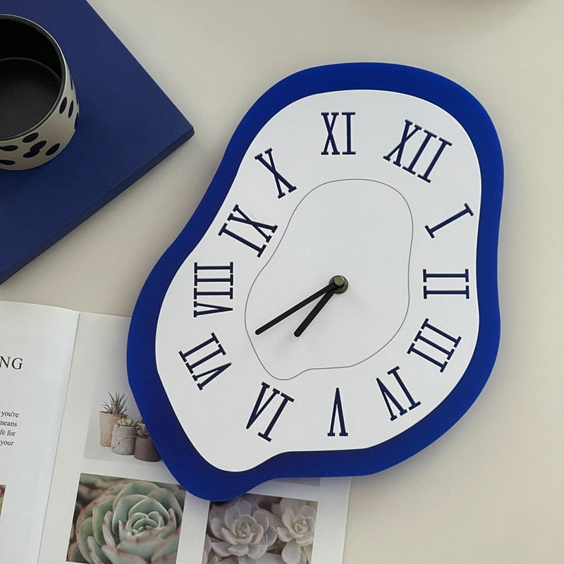 Stylish Silent Wall Clock with Unique Acrylic Design