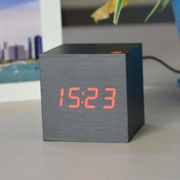 Chic Bamboo Cube Clock – Sleek Digital Timepiece for Any Space