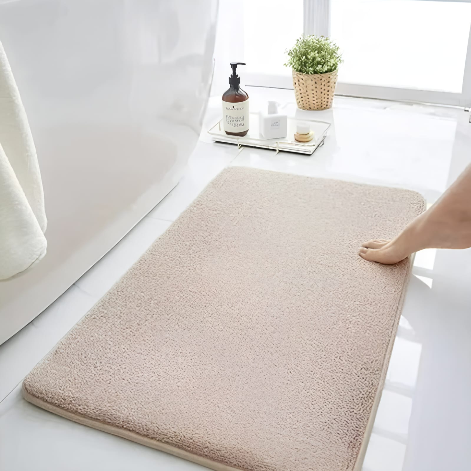 Luxurious Comfort Bath Mat with Non-Slip Backing - Multiple Sizes