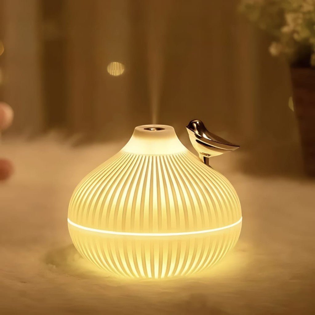 Compact USB Humidifier with LED Light and 300 ml Capacity