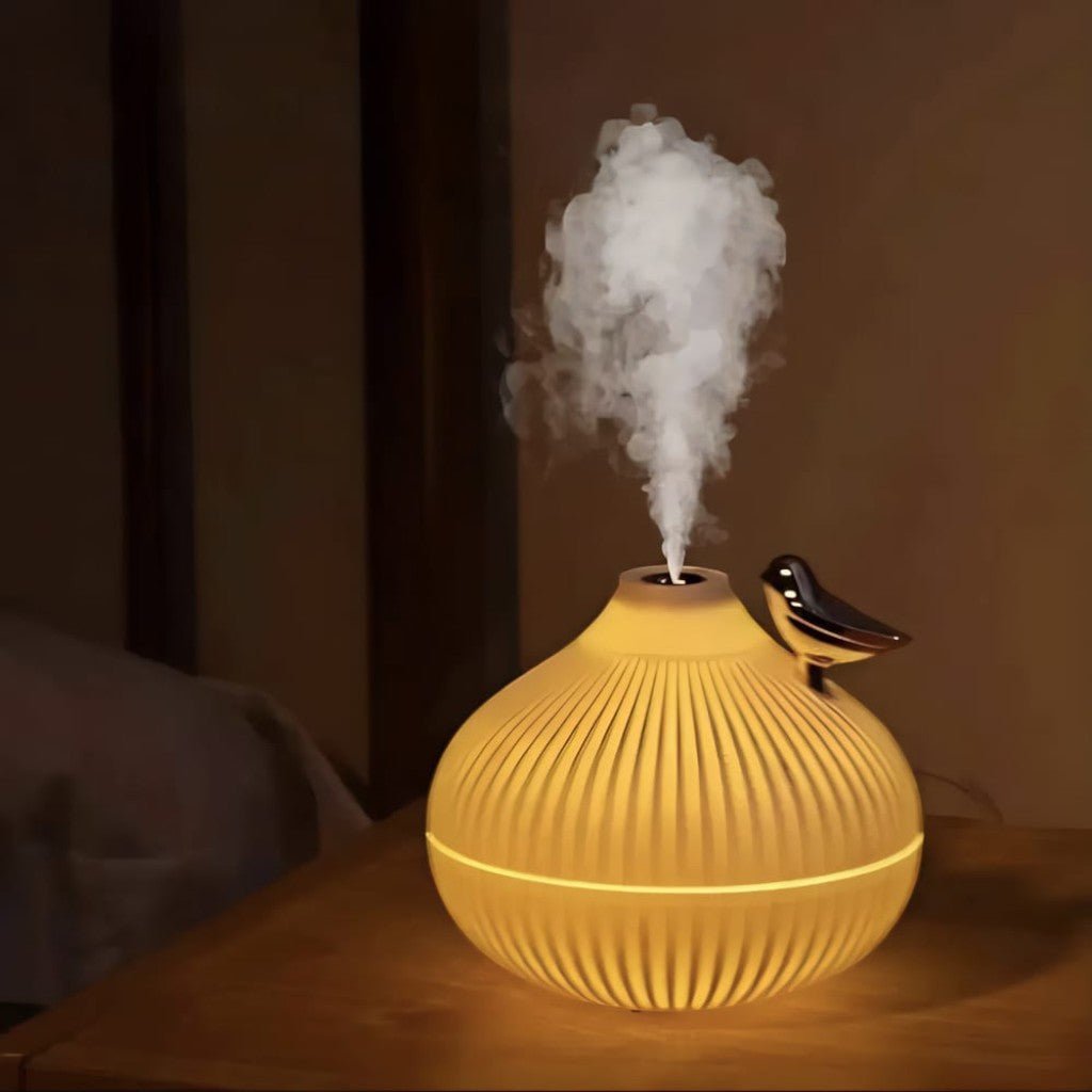 Compact USB Humidifier with LED Light and 300 ml Capacity