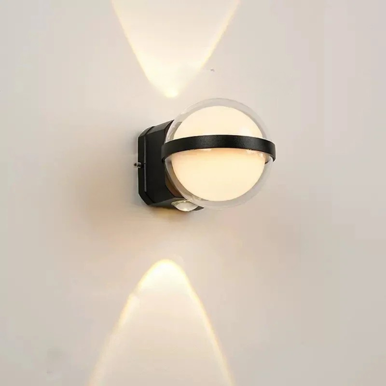 Stylish Round LED Outdoor Wall Fixture - Weatherproof Design