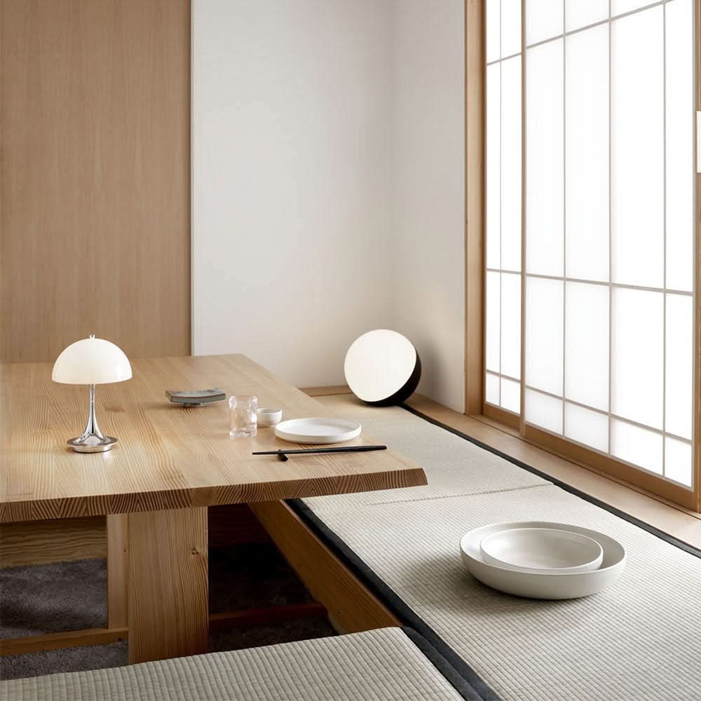 Modern Touch-Controlled LED Table Lamp – Rechargeable and Cordless