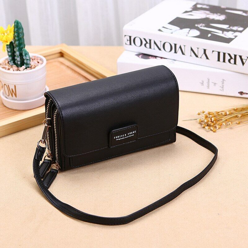 Chic Leather Crossbody Bag for Effortless Style and Function