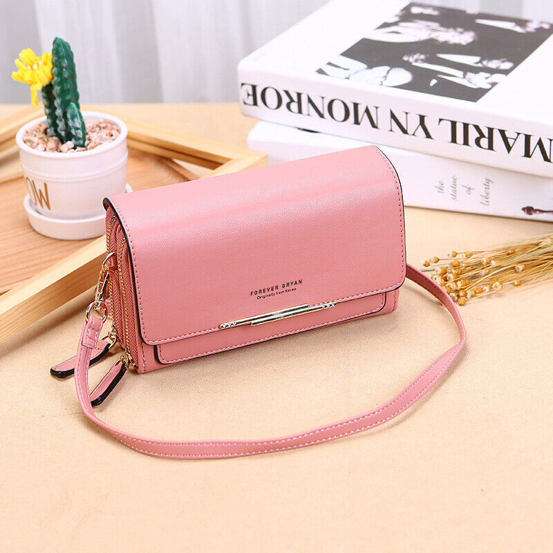 Chic Leather Crossbody Bag for Effortless Style and Function