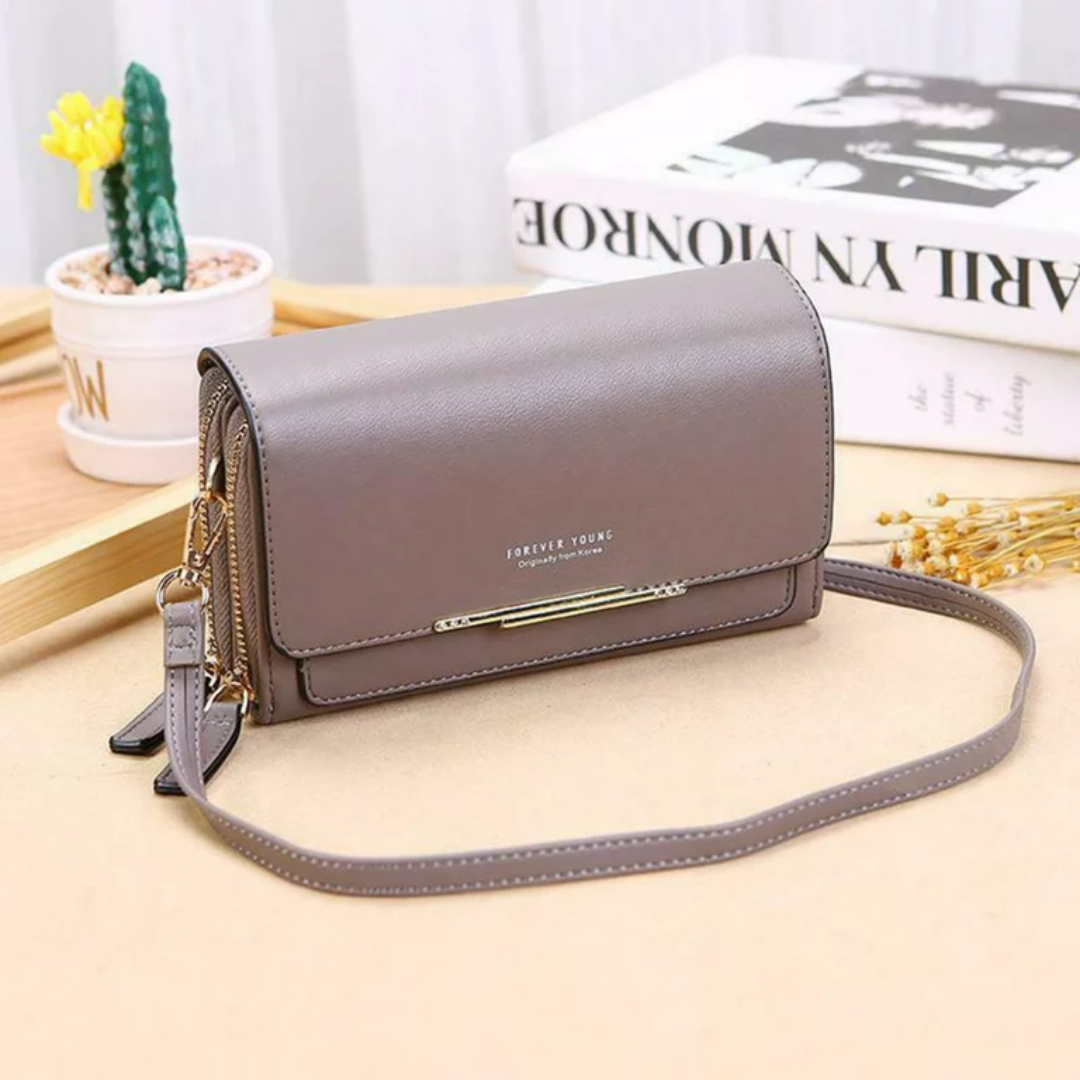 Chic Leather Crossbody Bag for Effortless Style and Function
