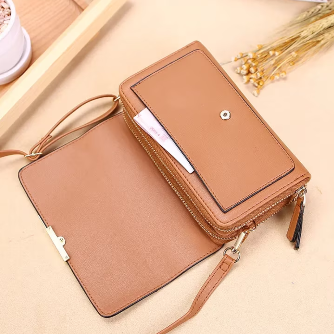 Chic Leather Crossbody Bag for Effortless Style and Function