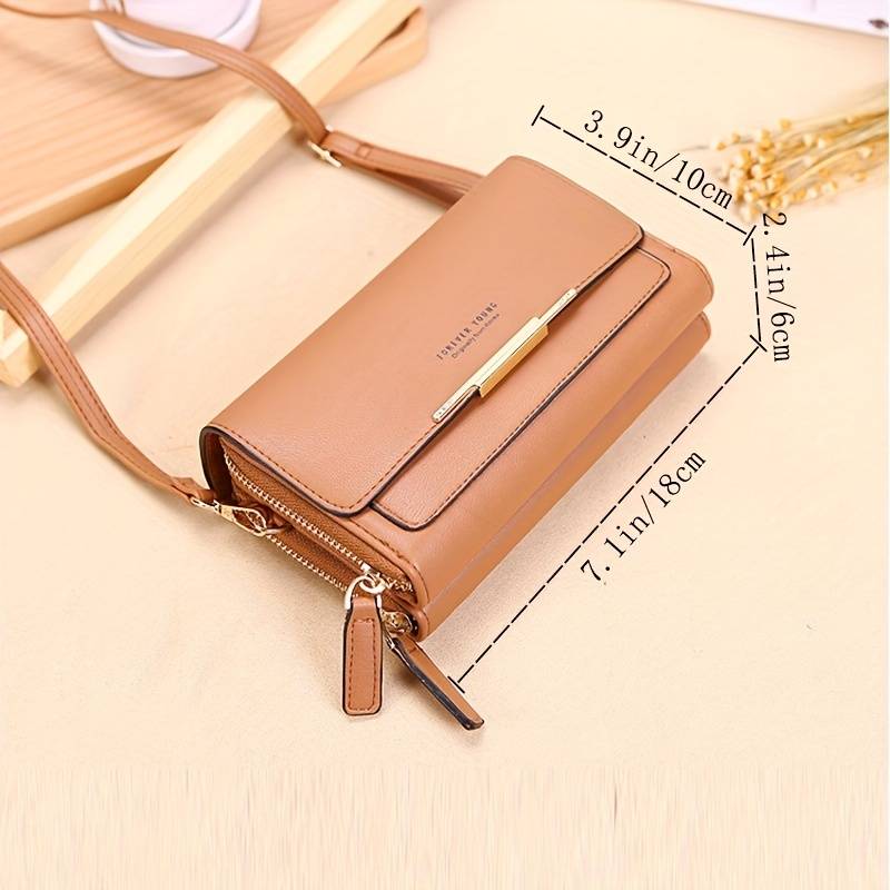 Chic Leather Crossbody Bag for Effortless Style and Function