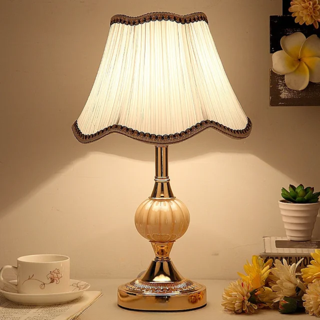 Nordic Elegance Table Lamp - Chic Accent Lighting Solution