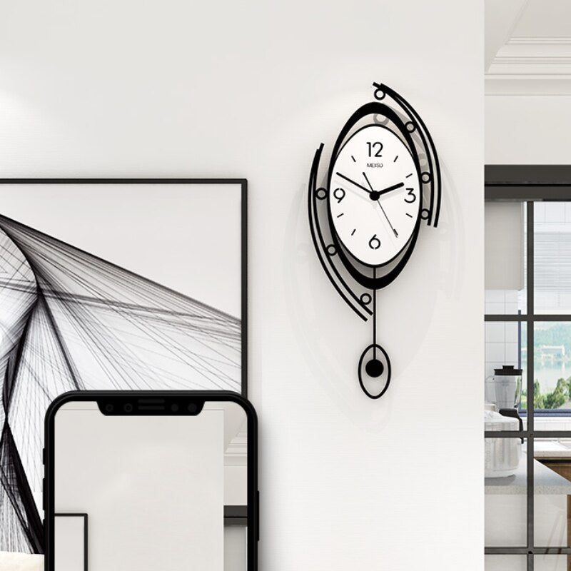 Nostalgic Vinyl Record Wall Clock - A Musical Touch for Your Space